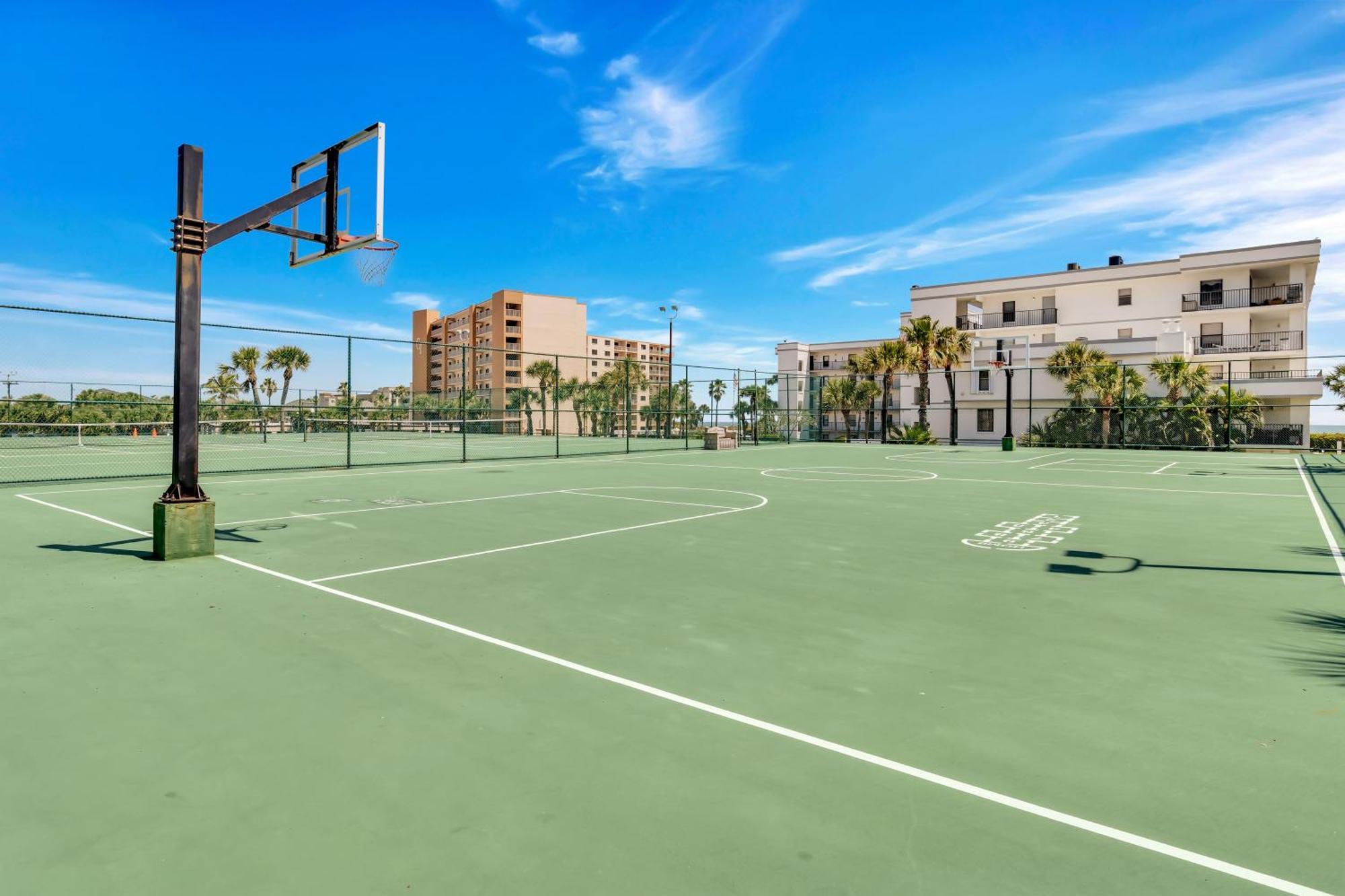 Cape Winds Resort ケープ・カナベラル エクステリア 写真