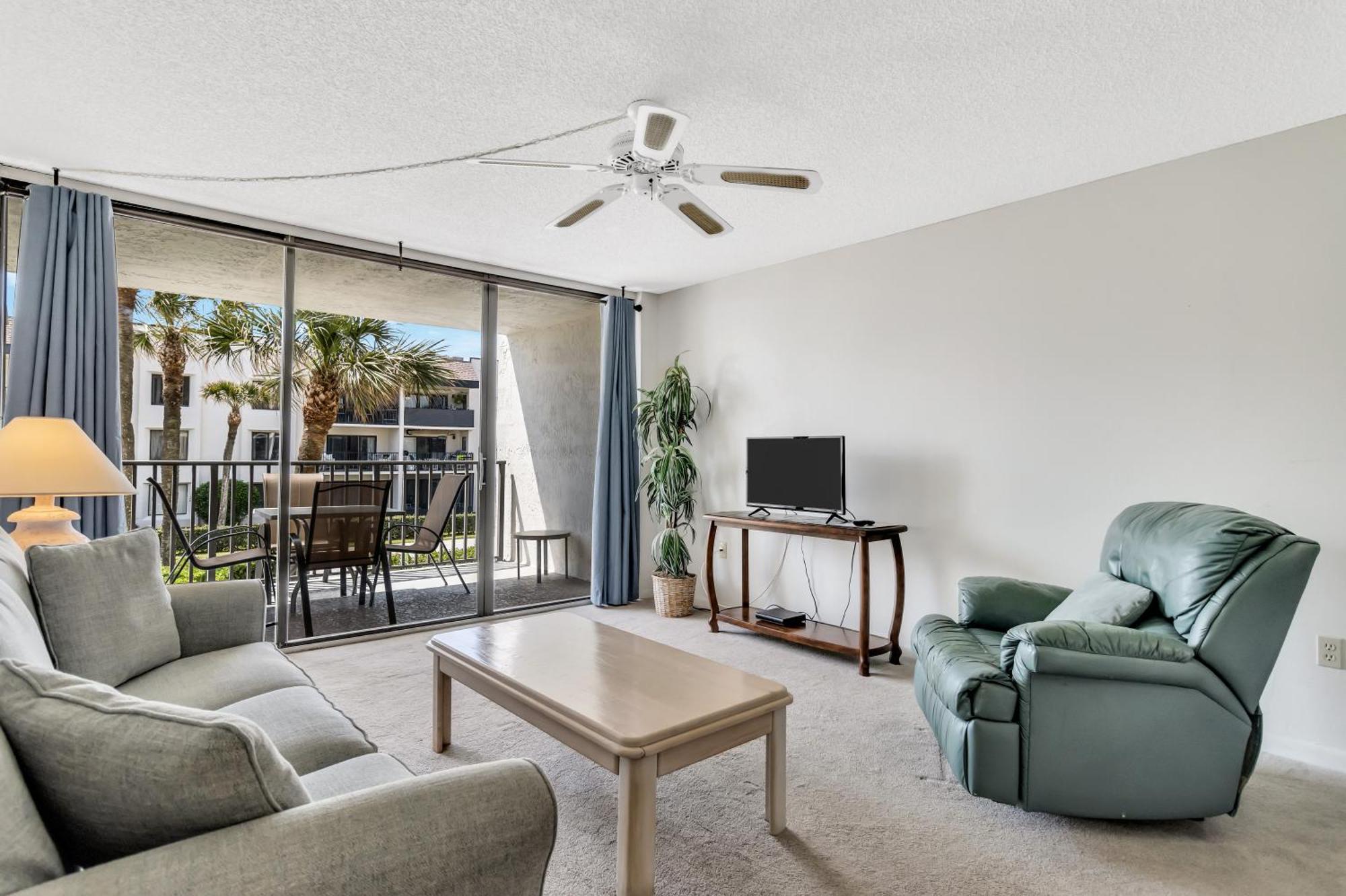 Cape Winds Resort ケープ・カナベラル エクステリア 写真