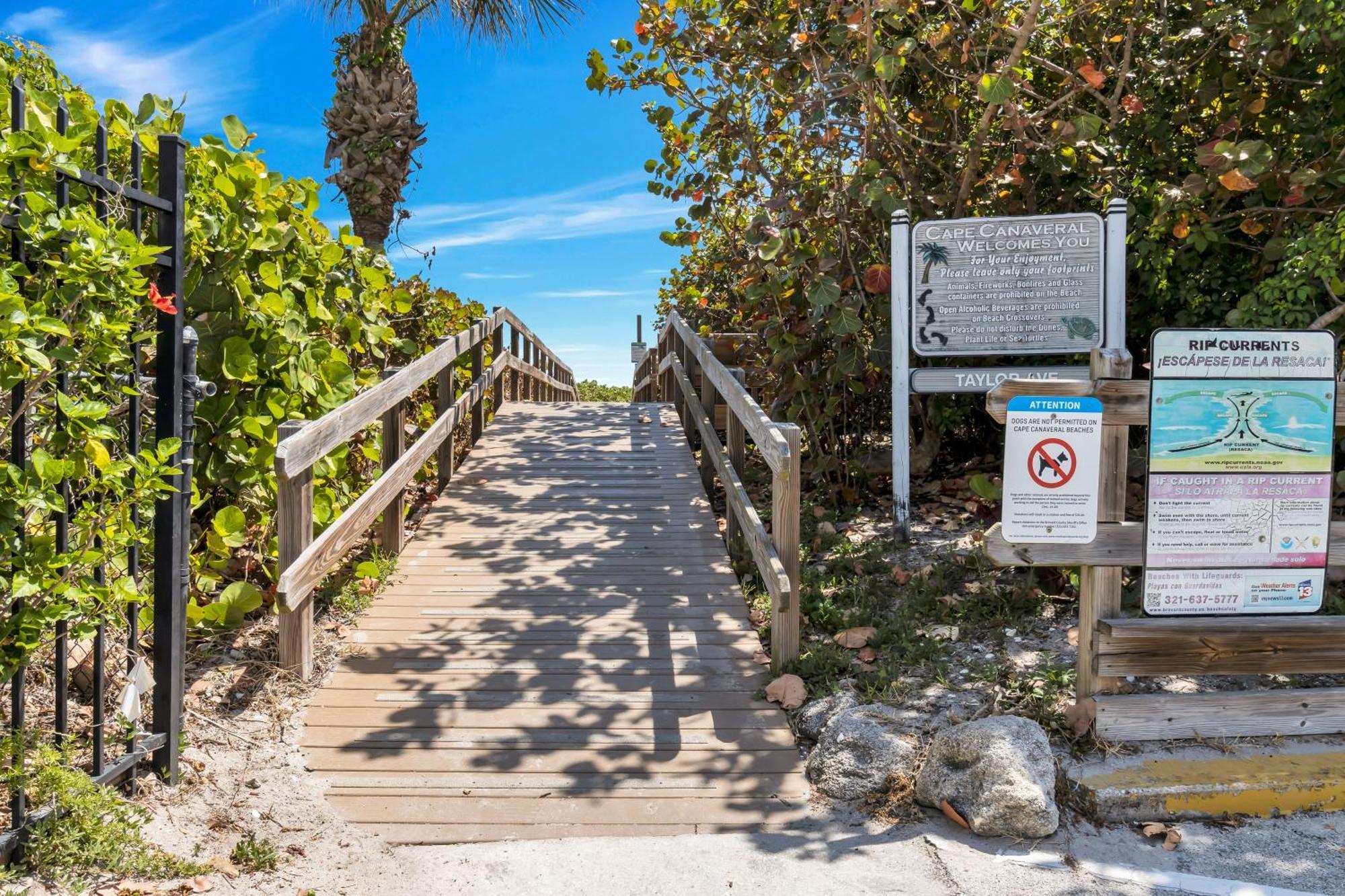 Cape Winds Resort ケープ・カナベラル エクステリア 写真