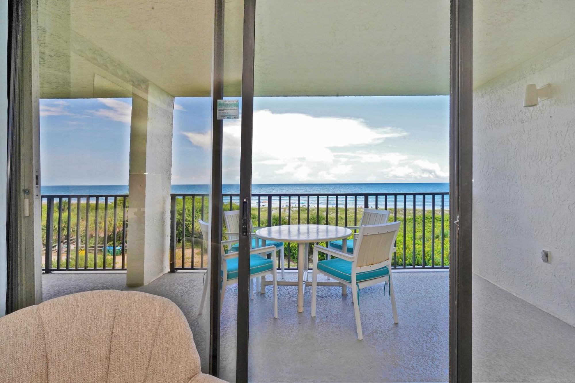 Cape Winds Resort ケープ・カナベラル エクステリア 写真